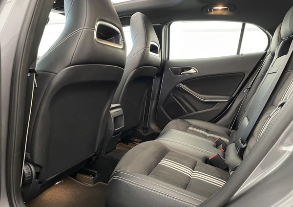 Mercedes-Benz GLA cena 98900 przebieg: 92000, rok produkcji 2017 z Wolbrom małe 781